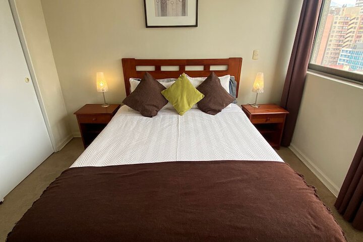 Room 6 of 33