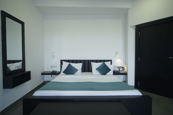 Room 29 of 65