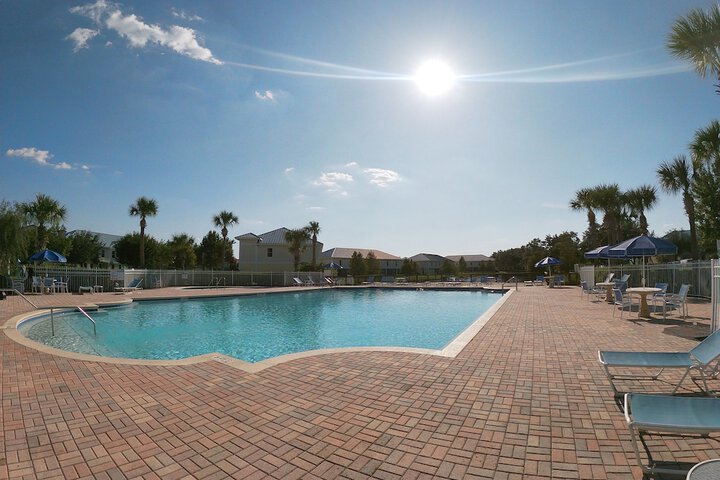 Pool 43 of 62