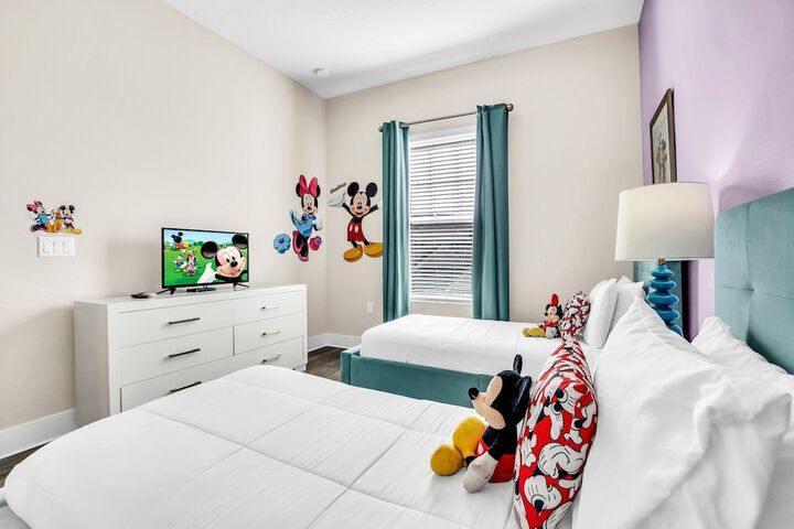 Room 25 of 66