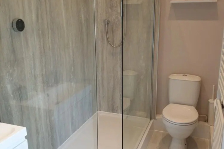 Room 8 of 21