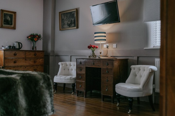 Room 9 of 68