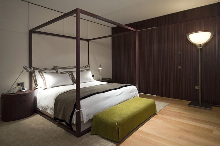 Room 48 of 136