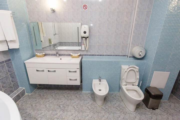 Room 49 of 69