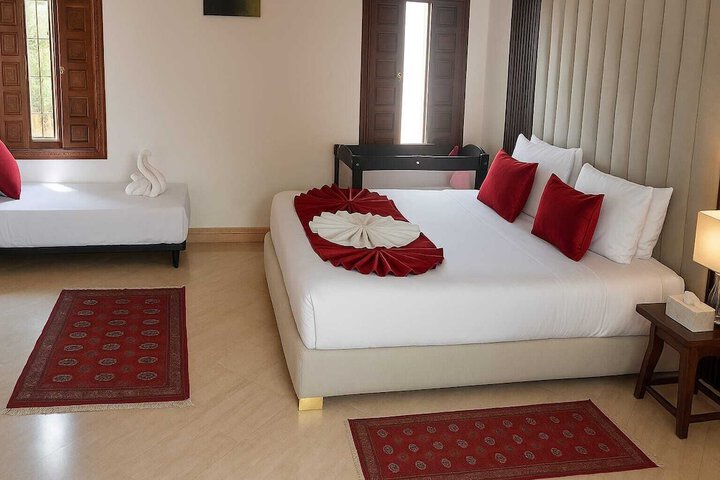 Room 6 of 25