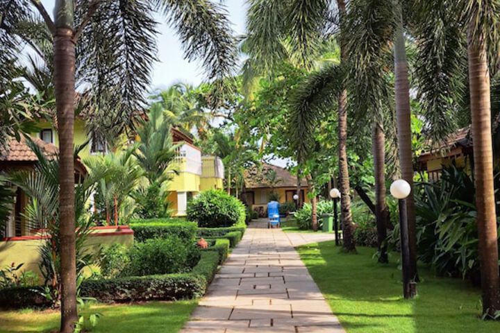 Hotel Exterior 94 of 117
