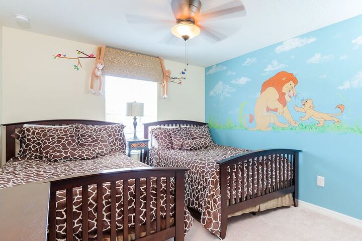 Room 5 of 52