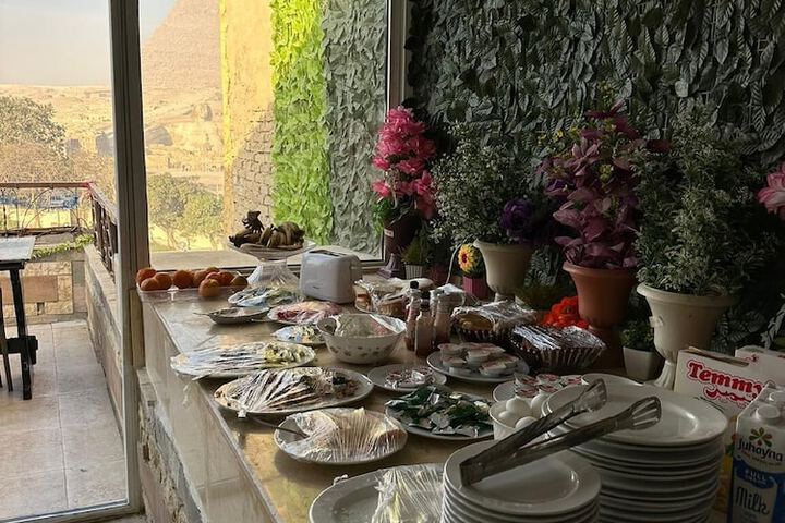 Breakfast/Coffee Service 31 of 46