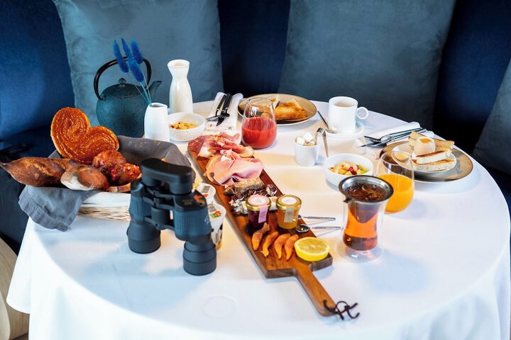 Dining 68 of 75