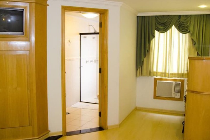 Room 15 of 27