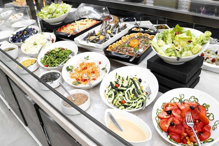 Dining 56 of 72