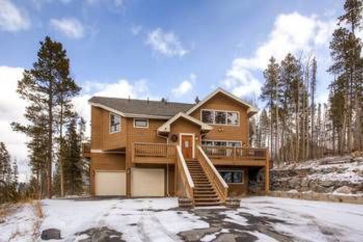 Bear Mountain Chalet
