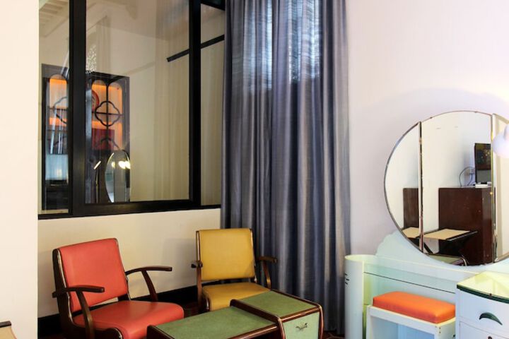 Hotel Interior 4 of 151