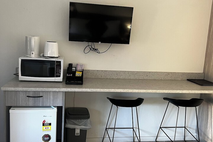 Room 11 of 26