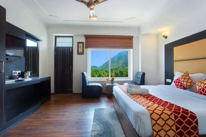 Room 10 of 15