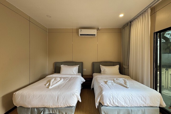 Room 28 of 56