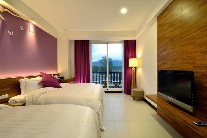 Room 12 of 39