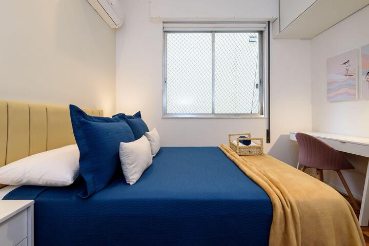 Room 4 of 34