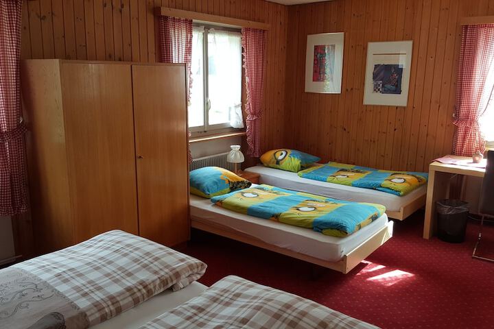 Room 22 of 93