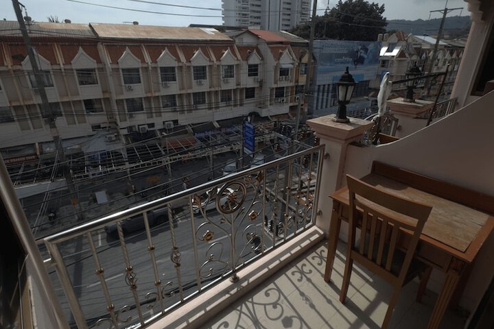 Terrace/Patio 25 of 31