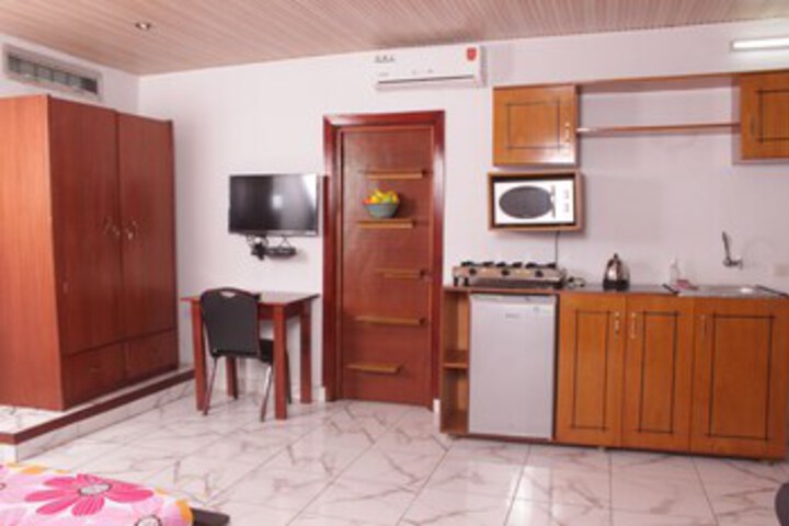 Room 35 of 38