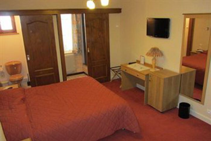 Room 35 of 68