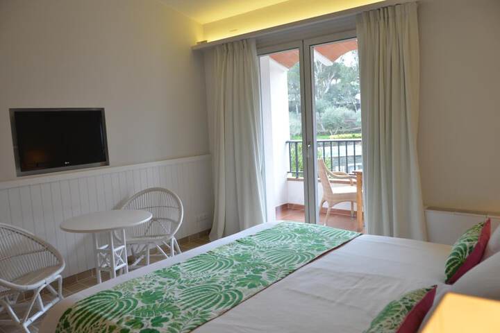 Room 12 of 45