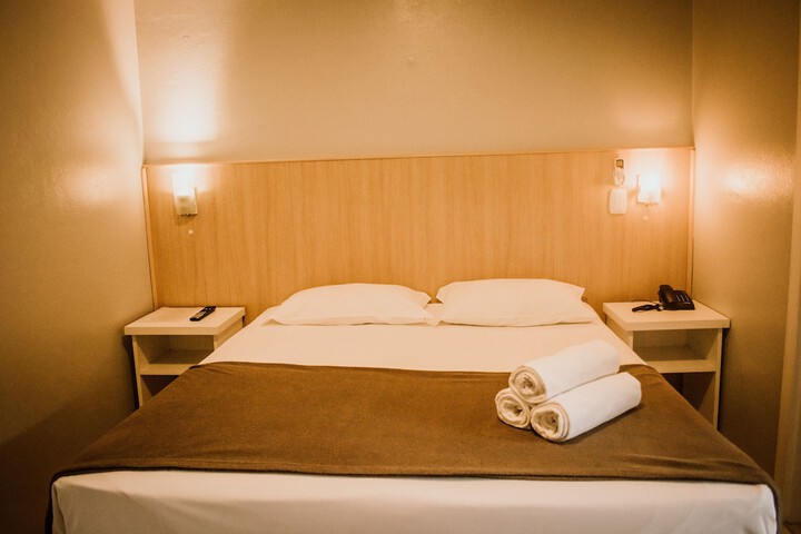 Room 11 of 49