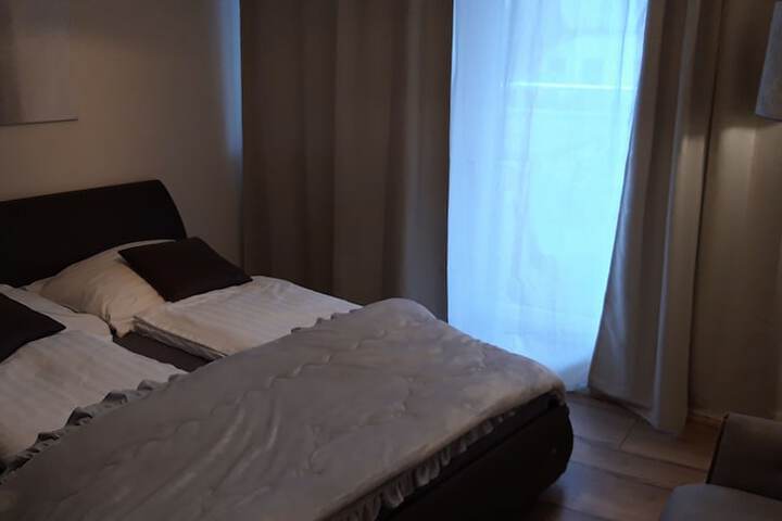 Room 12 of 78