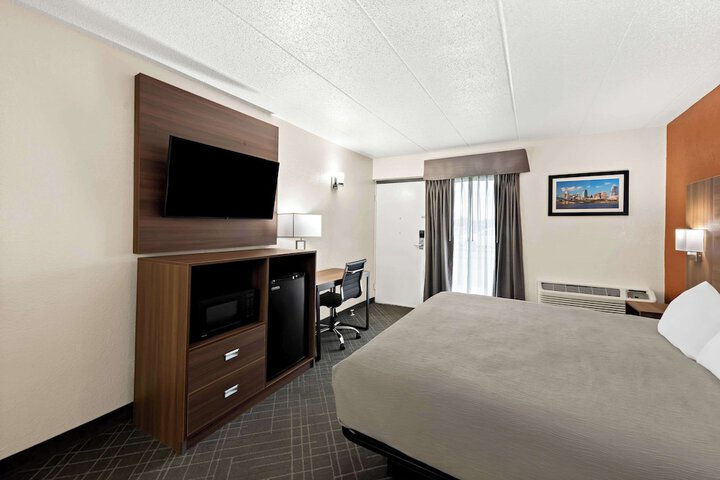 Standard | King Bed (11 of 26)