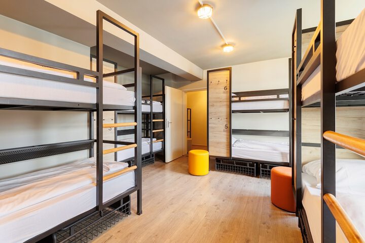 Room 60 of 85