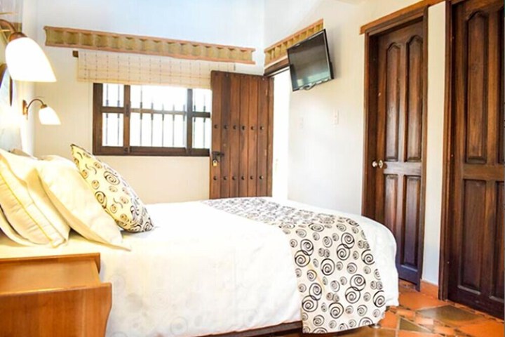 Room 4 of 22