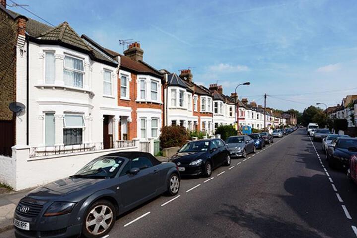 Veeve House Lysia Street Fulham