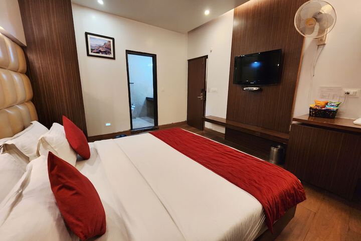 Room 56 of 174