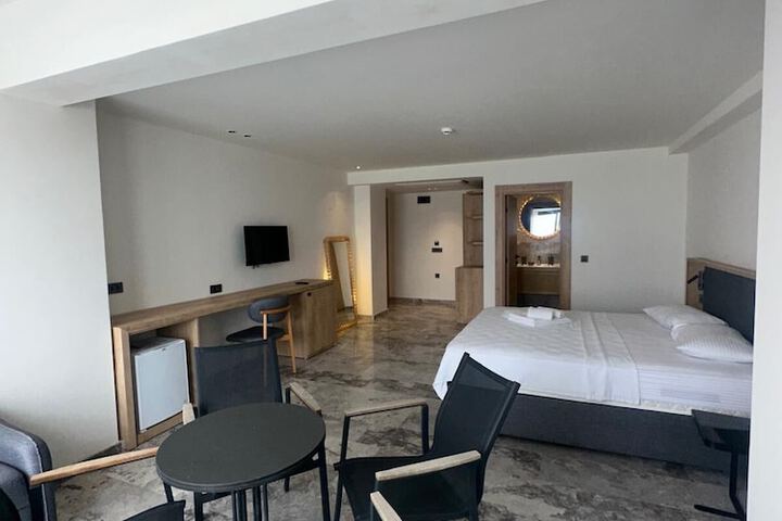 Room 7 of 59