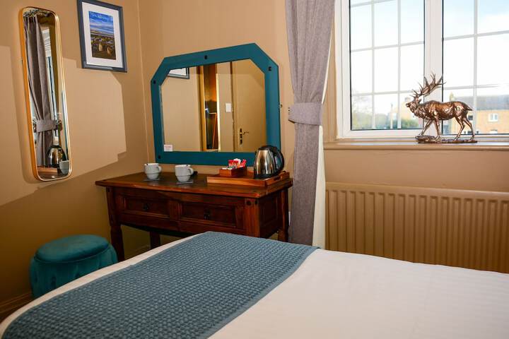Room 5 of 34