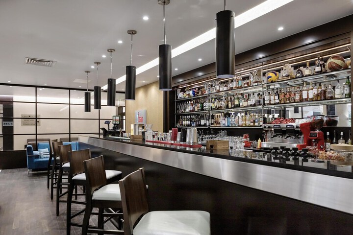 Lounge 190 of 228