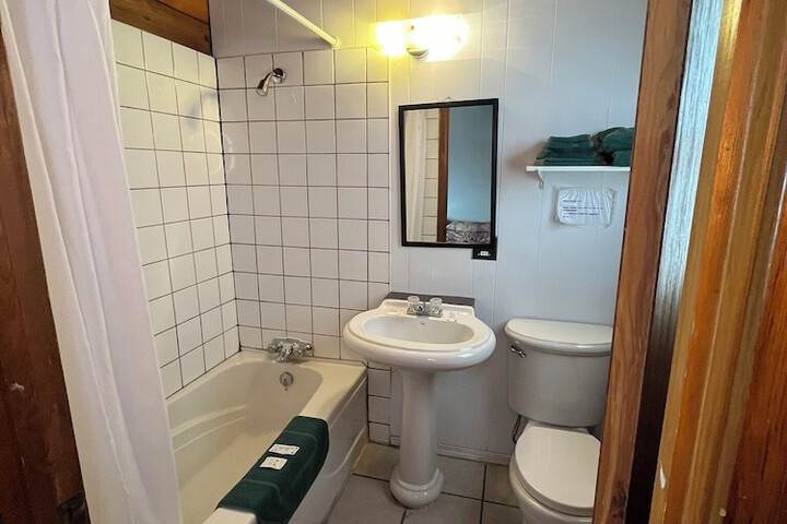 Room 13 of 17