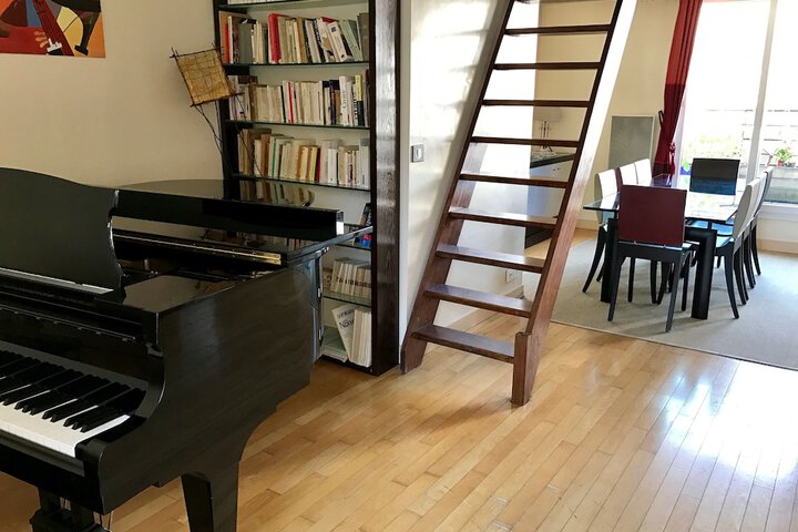 Room 26 of 76