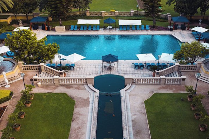 Pool 41 of 74