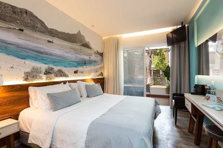 Room 35 of 171