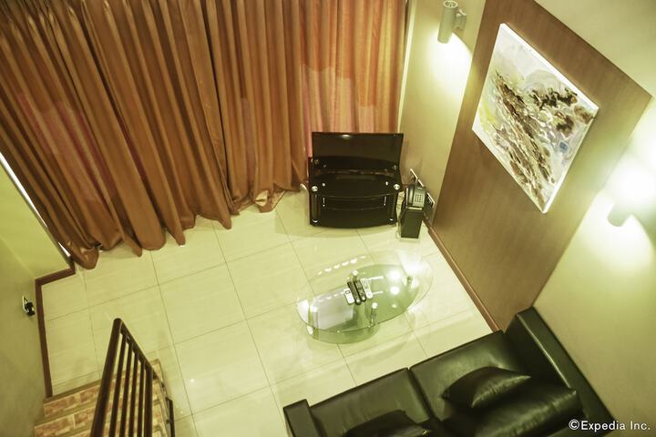 Room 28 of 45