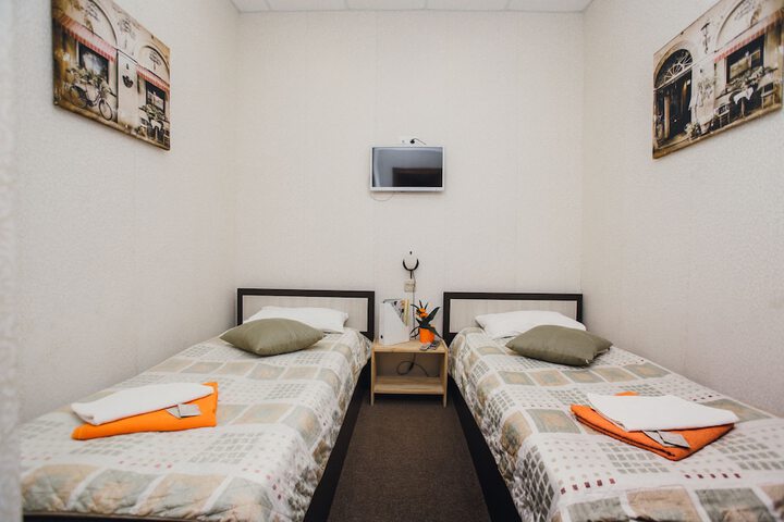 Room 17 of 19