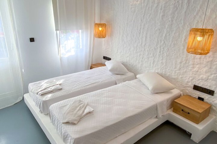 Room 10 of 61