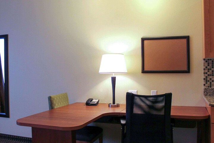 Room 14 of 84