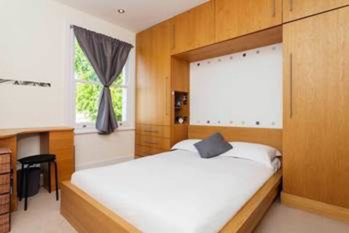 Room 11 of 22