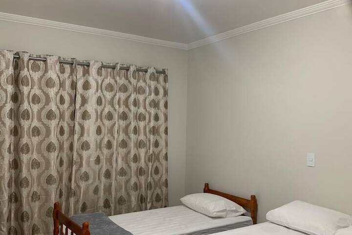 Room 10 of 18