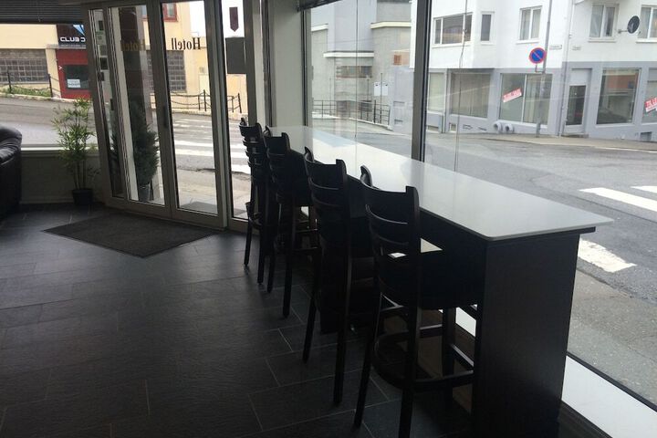 Photo 18