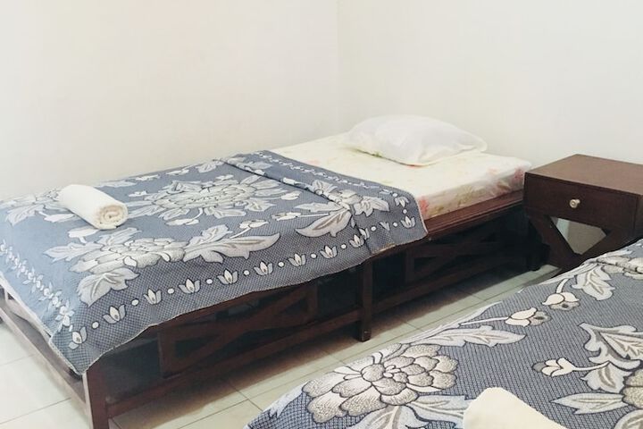 Room 13 of 74