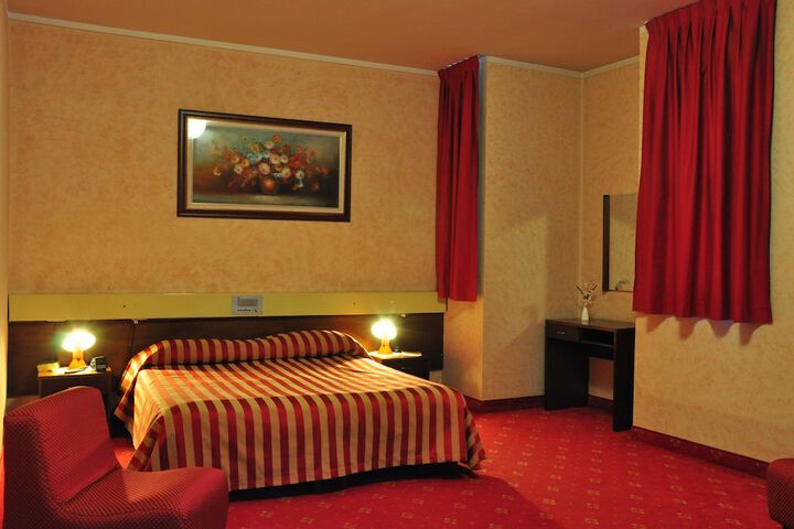Room 18 of 47